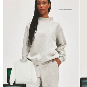 PARKE Embossed Mockneck